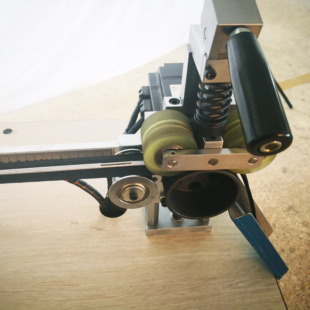 PM-031 Auto nylon zipper gapping machine(double teeth selection)