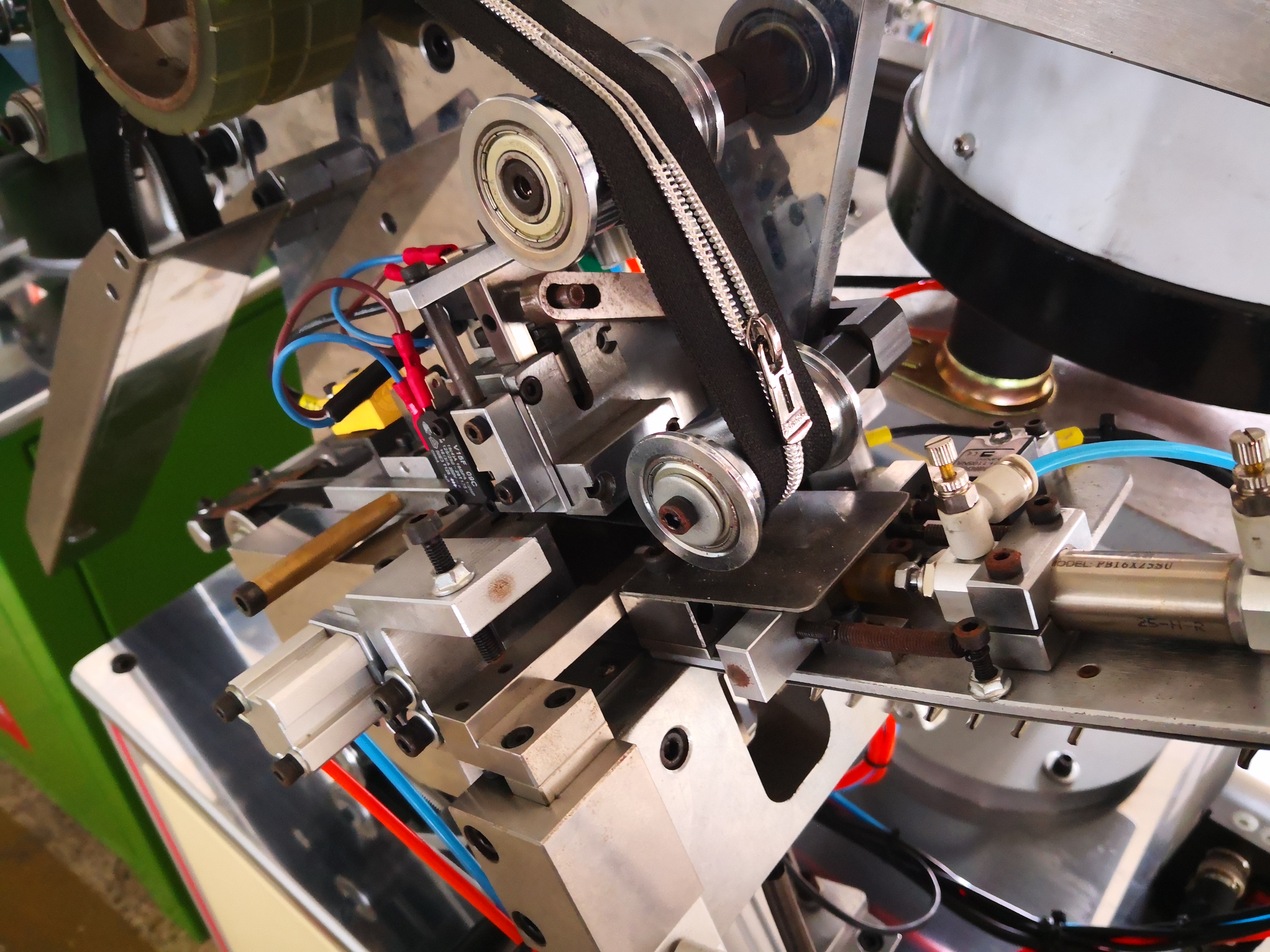 PM-321 Auto slider mounting machine(normal slider)