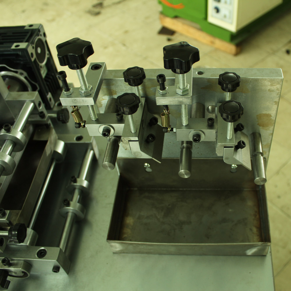 PM-154 Waterproof zipper coating glue machine