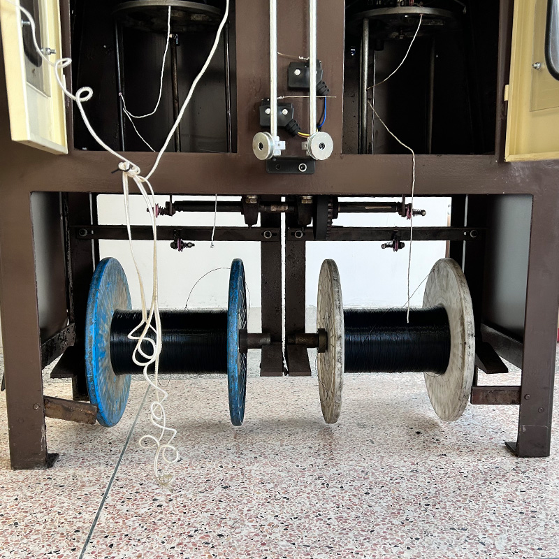 PM-550 Nylon zipper coiling machine