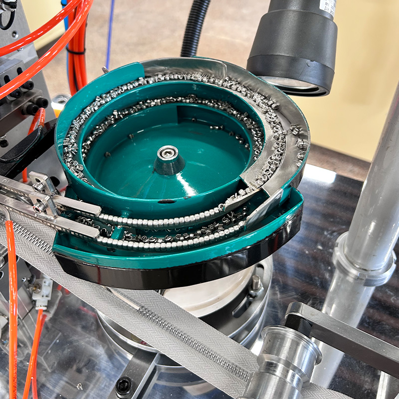 PM-363-M Auto top stop machine (U type metal stop)
