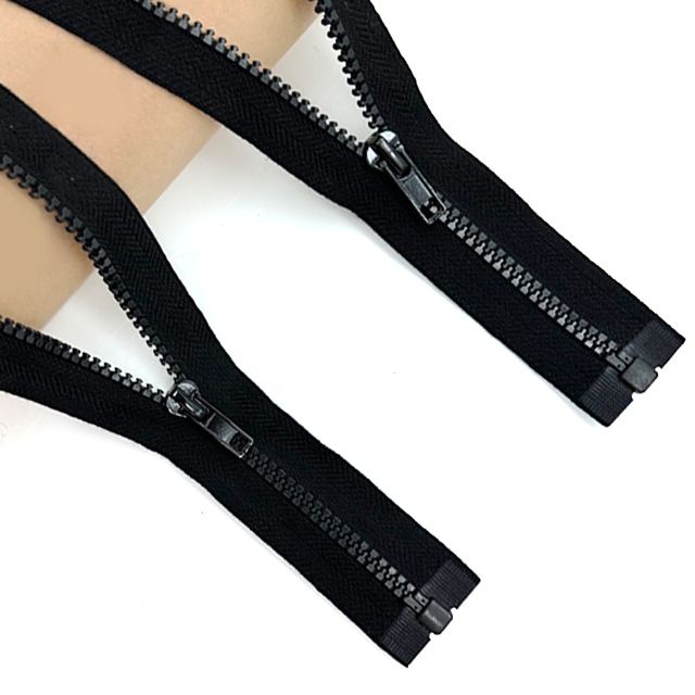 The production process of resin zipper
