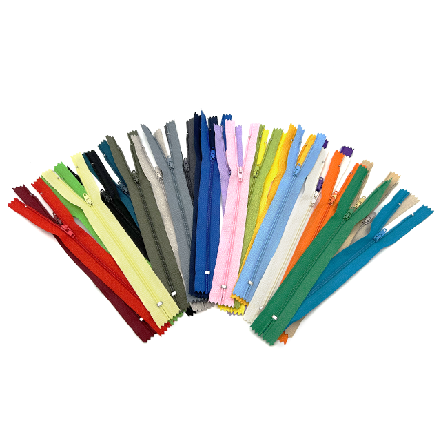 Nylon zipper factory